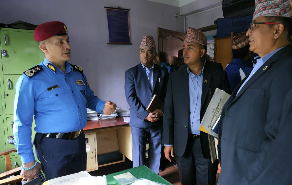 संगठन प्रमुख प्रहरी महानिरीक्षक दान बहादुर कार्की ज्यूबाट लागु औषध नियन्त्रण ब्यूरोको निरीक्षण, अनुगमन तथा अवलोकन कार्यक्रम सम्पन्न (२०८३ साउन २१ गते)